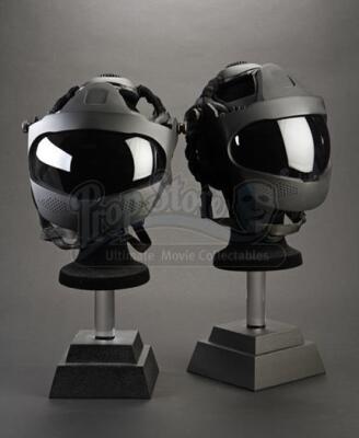 ENDER'S GAME - Pair of Drone Helmets 01