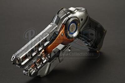 ENDER'S GAME - Stunt Rubber Flash Gun 04