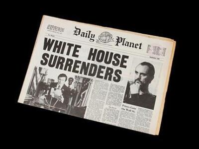 SUPERMAN II (1980) - Daily Planet 'White House Surrenders' Newspaper