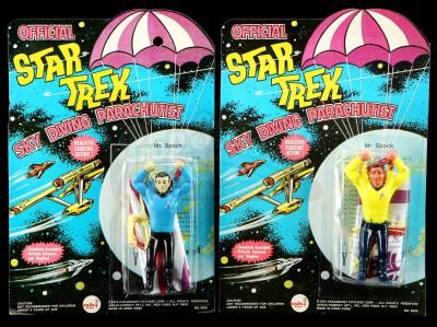 Lot # 636: Captain Kirk and Mr. Spock Parachute Toy Figures MOC