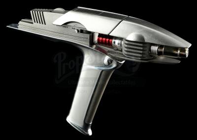 Lot # 1: STAR TREK INTO DARKNESS (2013) - USS Enterprise Phaser