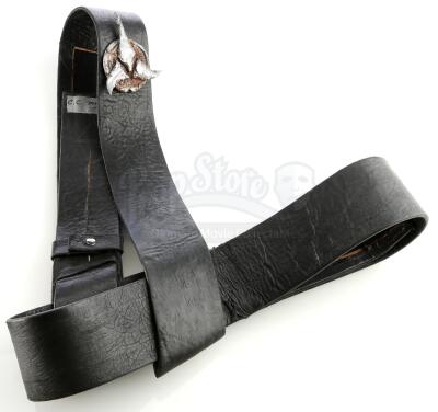 Lot # 265: STAR TREK INTO DARKNESS (2013) - Klingon Guard Belt and Insignia