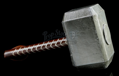 THOR (2011) - Thor's (Chris Hemsworth) Mjölnir Hammer