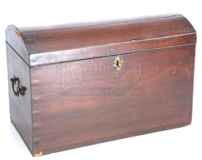 THE TWILIGHT SAGA: ECLIPSE (2010) - Cullen House Small Wooden Trunk