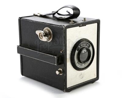 THE TWILIGHT SAGA: ECLIPSE (2010) - Edward Cullen's Antique Box Camera