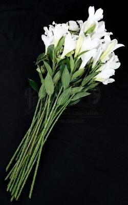 THE TWILIGHT SAGA: BREAKING DAWN PART 1 (2011) - Bella Swan's Long Nightmare Wedding Flowers