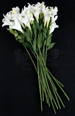 THE TWILIGHT SAGA: BREAKING DAWN PART 1 (2011) - Bella Swan's Long Nightmare Wedding Flowers