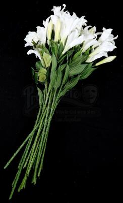 THE TWILIGHT SAGA: BREAKING DAWN PART 1 (2011) - Bella Swan's Long Nightmare Wedding Flowers