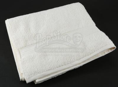 THE TWILIGHT SAGA: BREAKING DAWN PART 1 (2011) - Bella Swan's White Towel