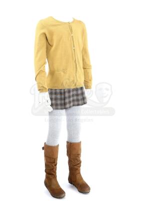 THE TWILIGHT SAGA: BREAKING DAWN PART 2 (2012) - Renesmee Cullen's Exterior Cullen Home Costume